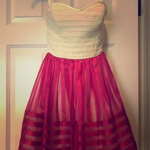 Betsey Johnson Dresses & Skirts - Short formal dress by Betsy Johnson